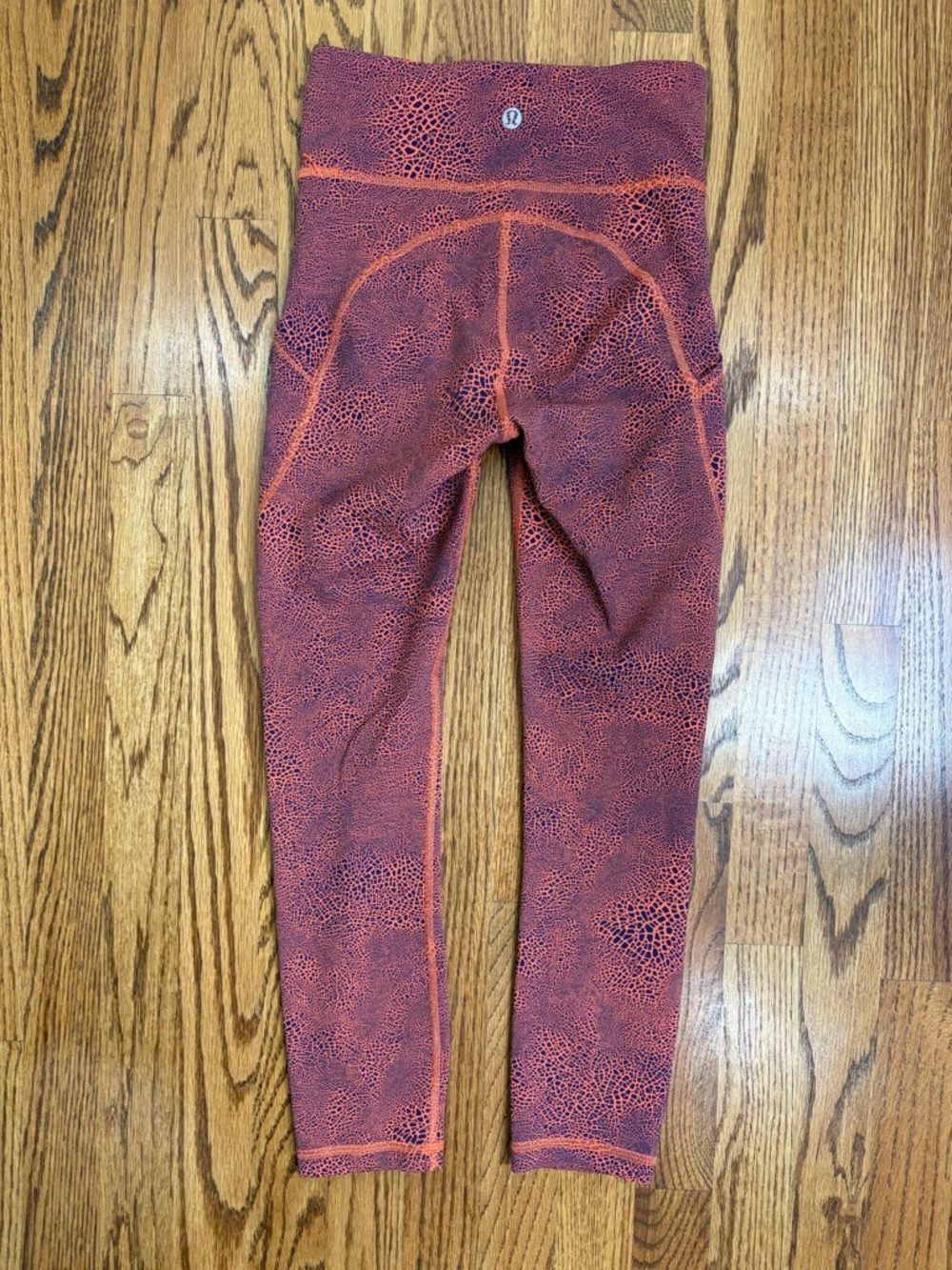 lululemon athletica Everlux™ Invigorate HR 23" Crop (2) - Picture 6 of 11